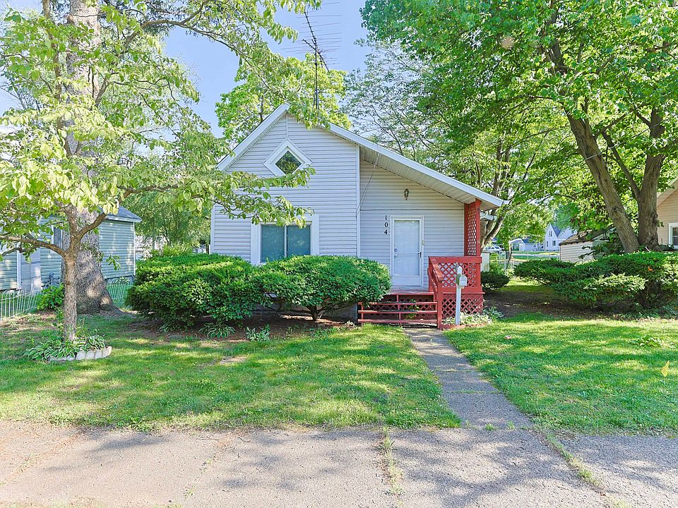 1st image of 104 Clyborn St