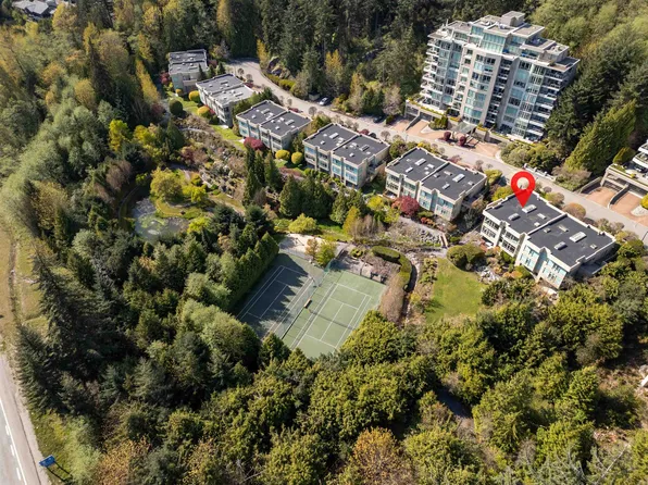3112 Deer Ridge Dr, West Vancouver, BC V7S 4W1