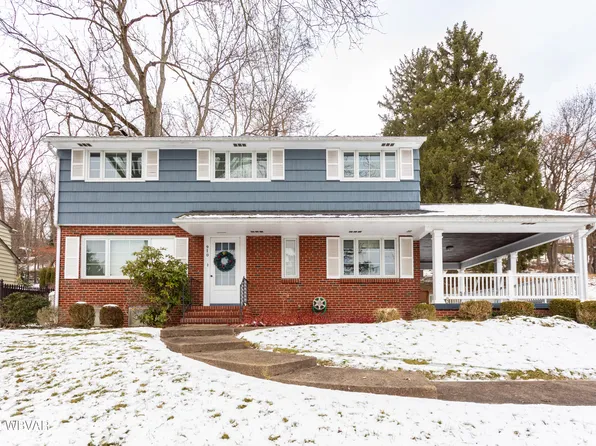 970 Vallamont Dr, Williamsport, PA 17701