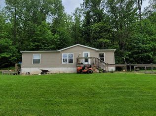 209 Hollen Rd, Tyrone, PA 16686