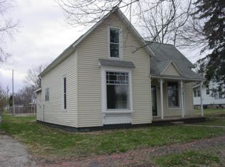 215 N Logan St, Lovington, IL 61937