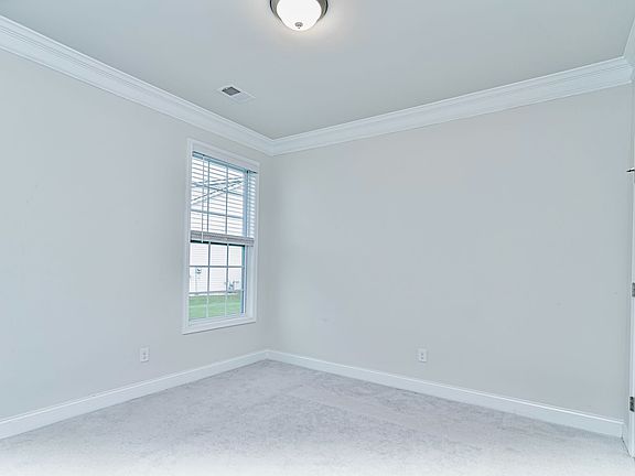 4th image of 110 Northwild Dr
