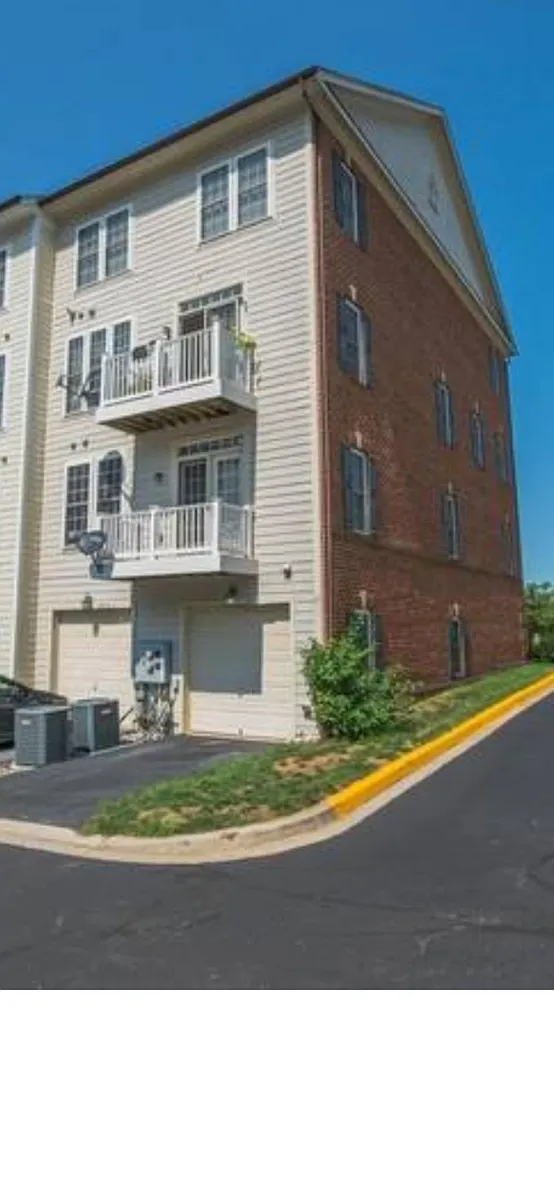 Building Photo - 9515 Knights Walk Ln #9515