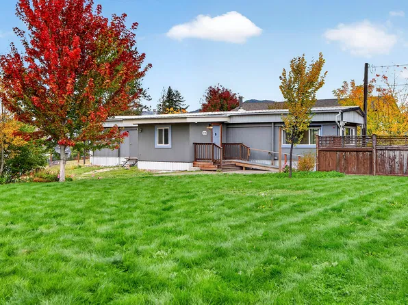 1299 Pinegrove Rd, Kamloops, BC V2C 6V6