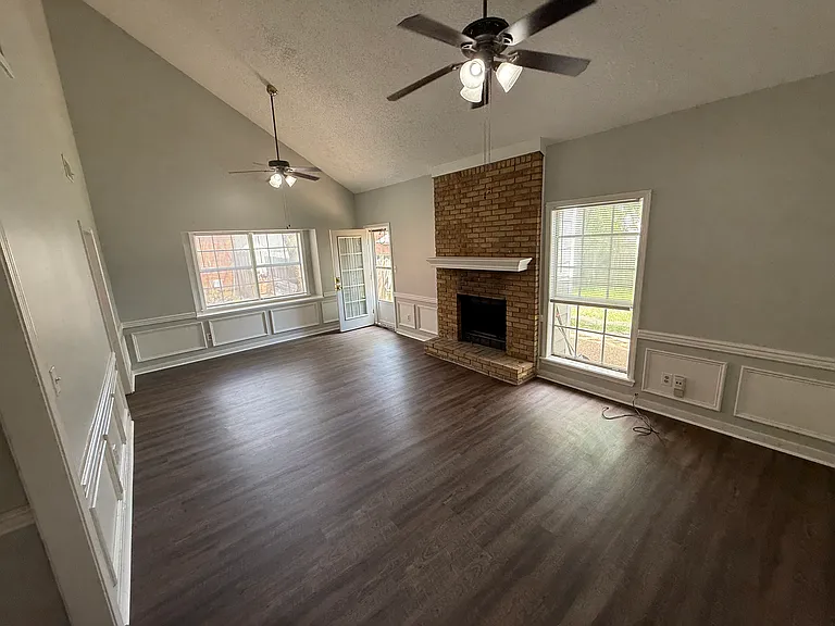 35 Meadowoods Ter — Photo 17