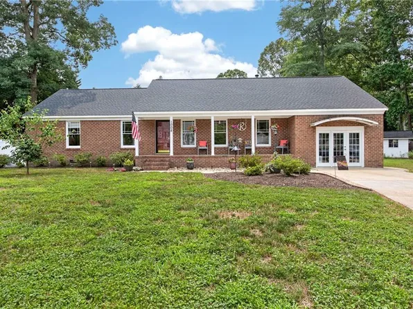 1008 Chalbourne Dr, Chesapeake, VA 23322