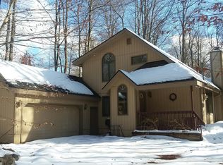 171 Flintlock Trl, Pocono Pines, PA 18350