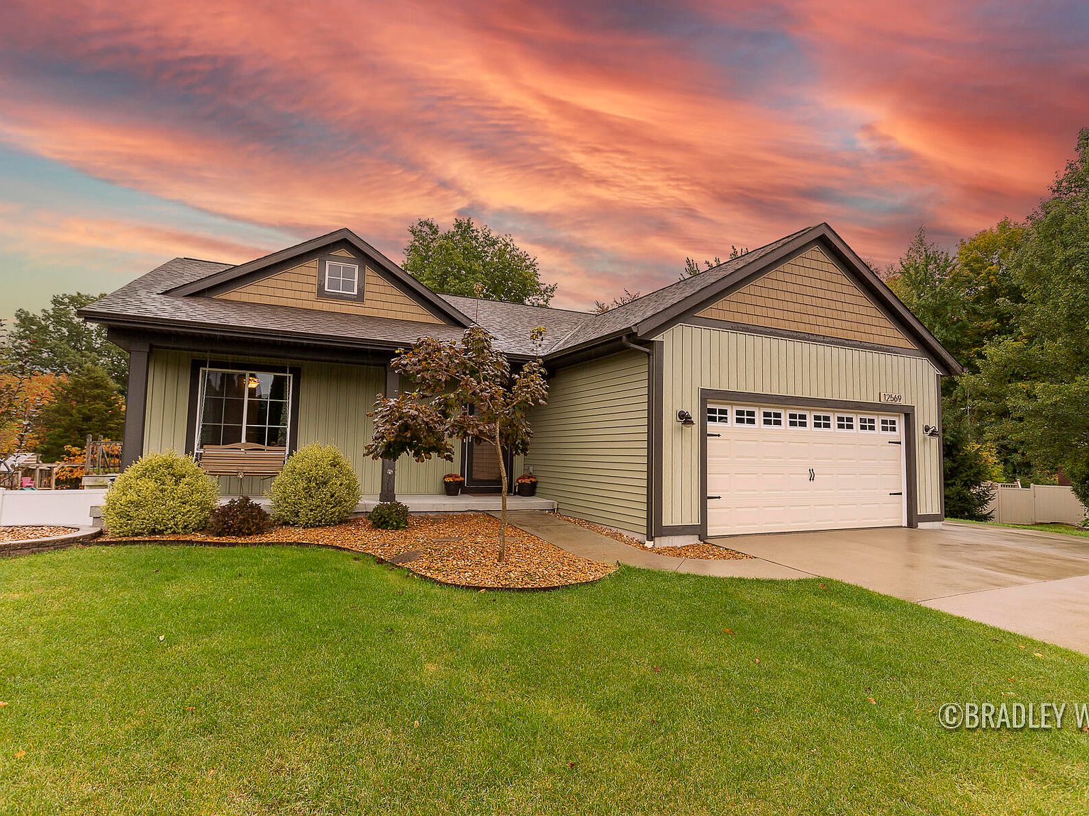 12569 Canterbury Ct, Grand Haven, MI 49417 MLS 23137729 Zillow