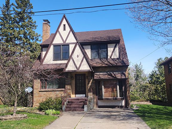2nd image of 494 Sheridan Dr
