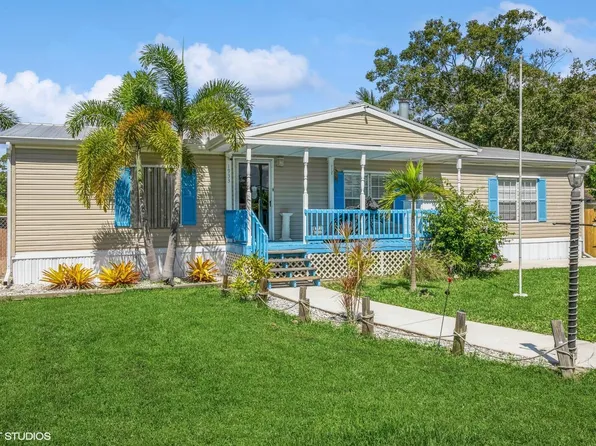 1933 SW College Street, Stuart, FL 34997