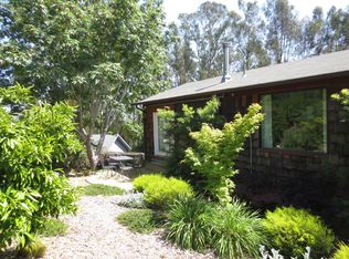 81 Skyway Ln, Oakland, CA 94619