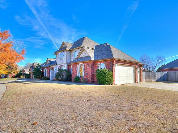 2nd image of 3832 Carrington Ln