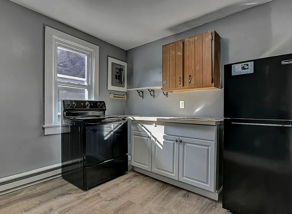 1st image of 258-260 S Hancock St #258A