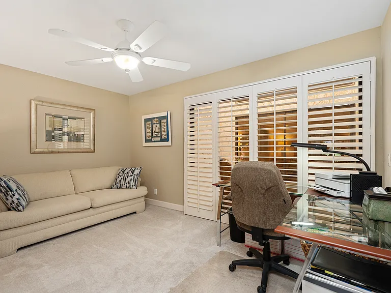 Office with Hide a bed