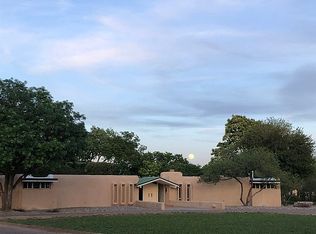 5110 Eakes Rd NW, Los Ranchos De Albuquerque, NM 87107