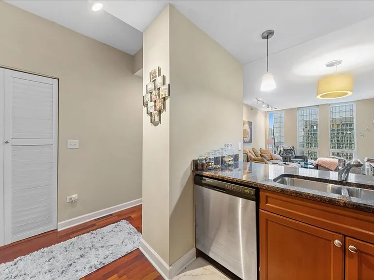 1400 S Michigan Ave #2405 — Photo 4