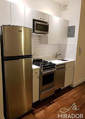 4th image of 440 E 85th St APT 5C