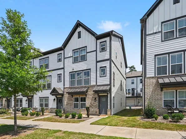 4029 Hidden Oaks Dr, Charlotte, NC 28205