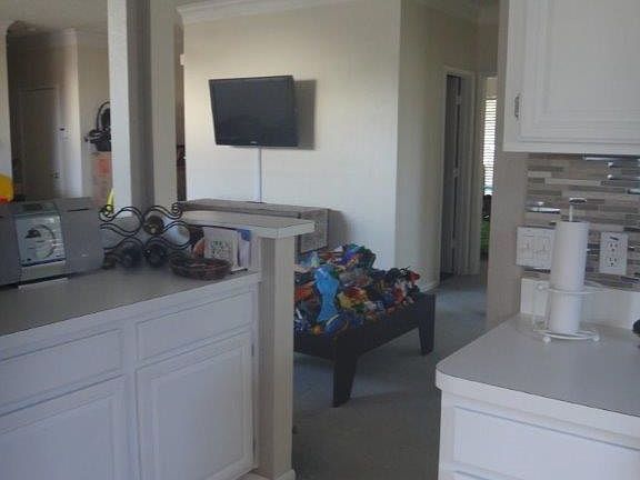 3rd image of 6705 Stone Branch Dr