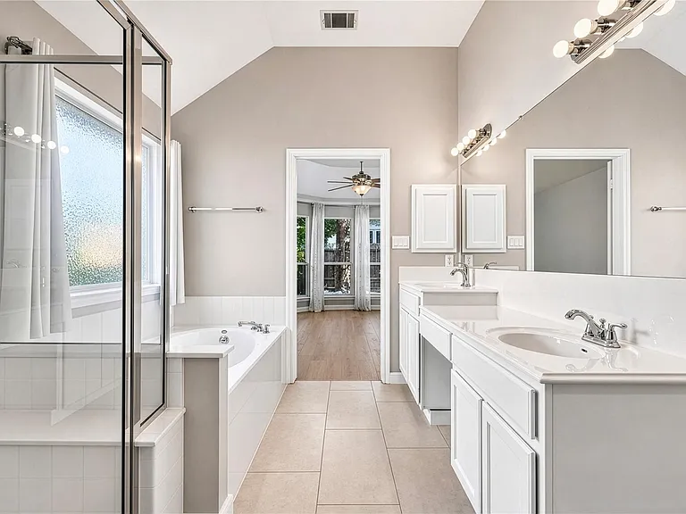8248 Montoya Cir — Photo 10