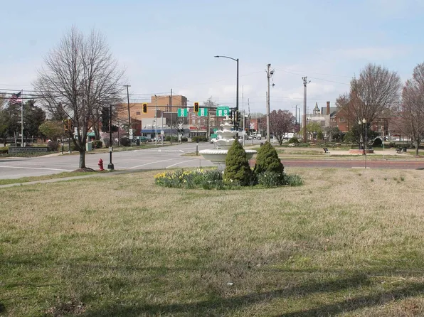 0 N Washington St, Carbondale, IL 62901