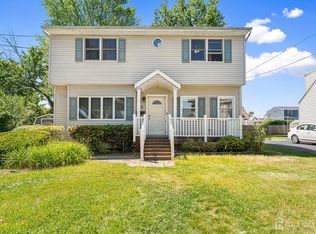68 W Edward St, Iselin, NJ 08830