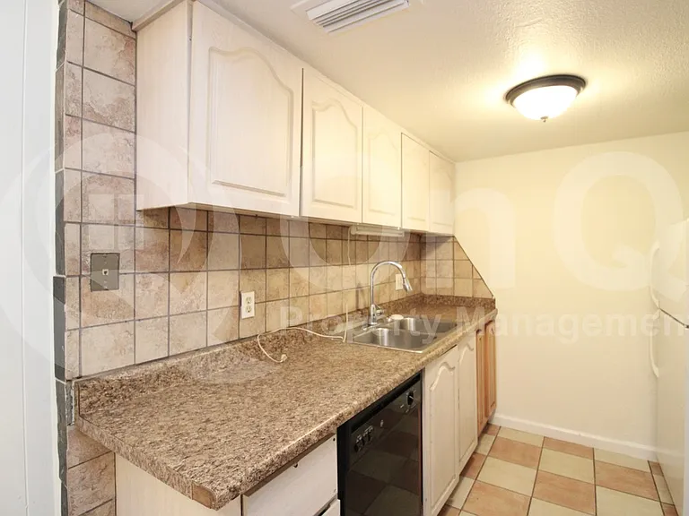 3409 W Echo Ln — Photo 6