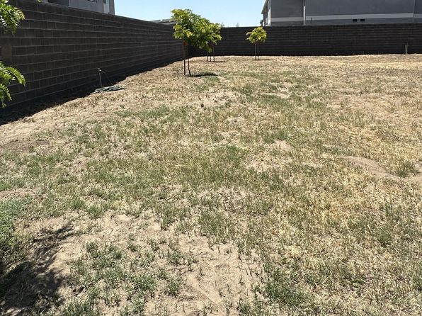 1089 Pioneer Avenue, Porterville, CA 93257