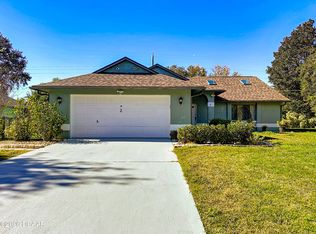 2 Ferndale Ln, Palm Coast, FL 32137