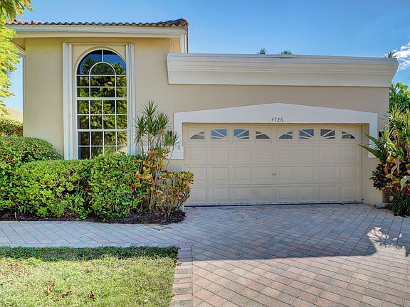 2nd image of 4726 Carlton Golf Drive