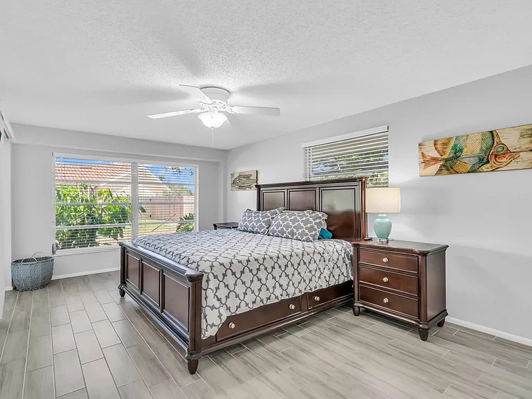 113 Corot Dr — Photo 12