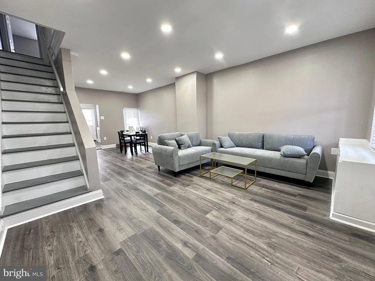 3 bed, 2.0 bath, 1152 sqft, $1,600 — Photo 4