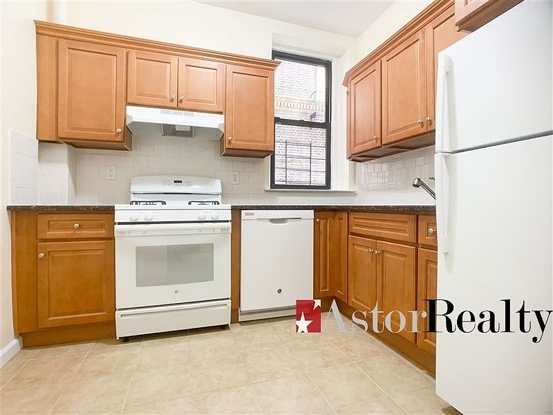 1st image of 31-21 29th St #1D