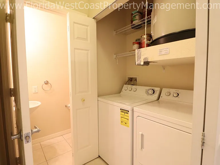 7654 Plantation Cir — Photo 18