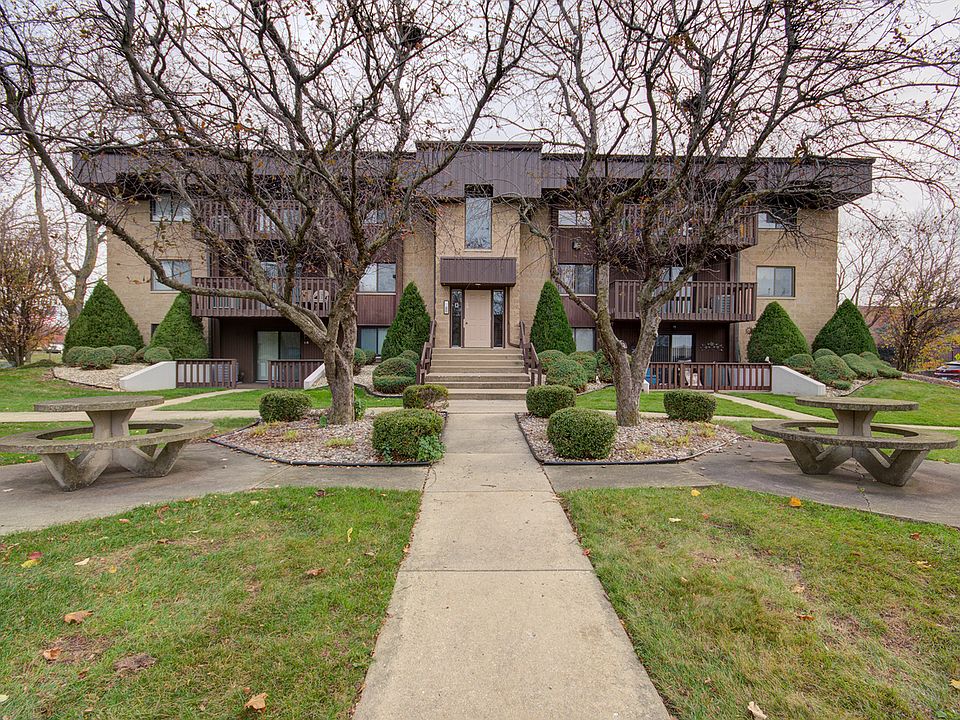 1st image of 109 Caterpillar Dr APT 2C