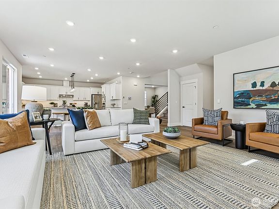 5th image of 6402 213th Avenue Ct E