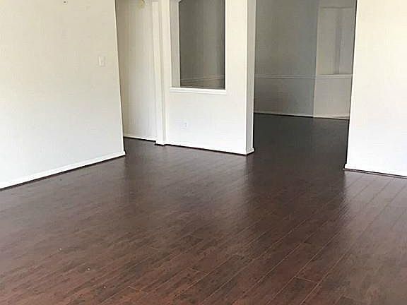 5th image of 4919 Harbor Glen Ln