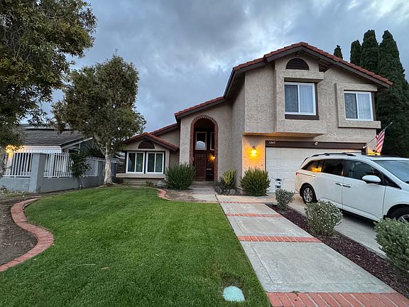 2nd image of 1045 Paseo Del Norte
