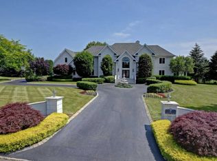 17 Country Club Ln, Colts Neck, NJ 07722