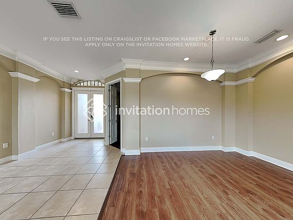 3rd image of 4684 Tuscana Dr