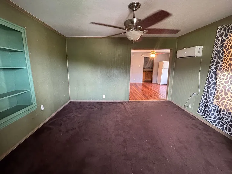 116 E Jackson Ave — Photo 2