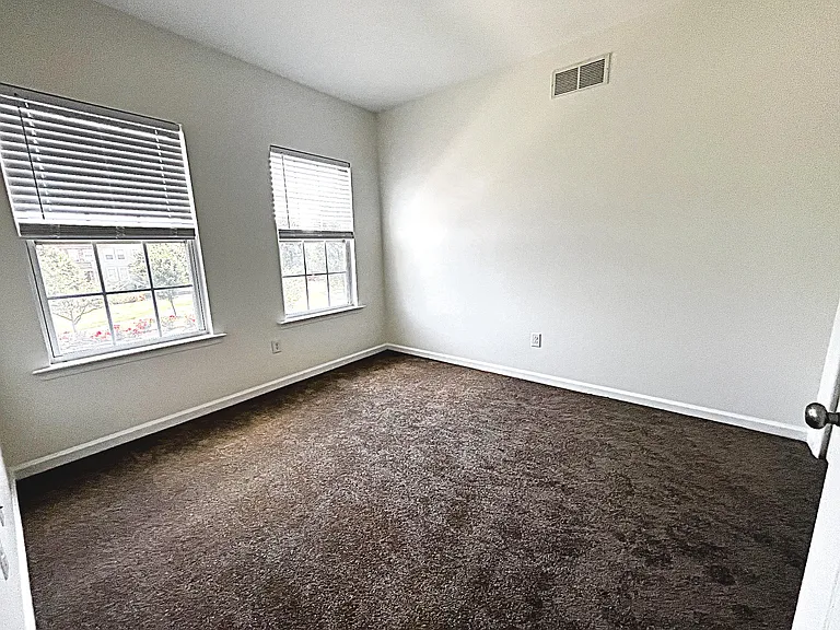 1825 N Pollock Way — Photo 24