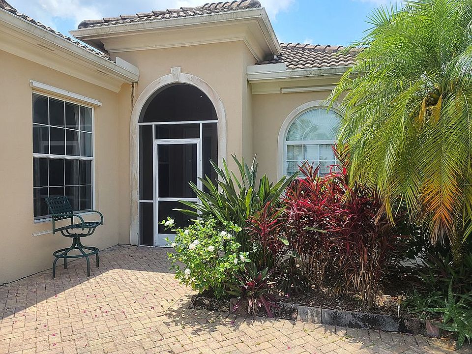 1st image of 2326 Heydon Cir W
