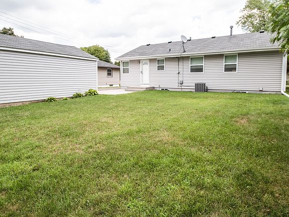 Perfect size flat backyard