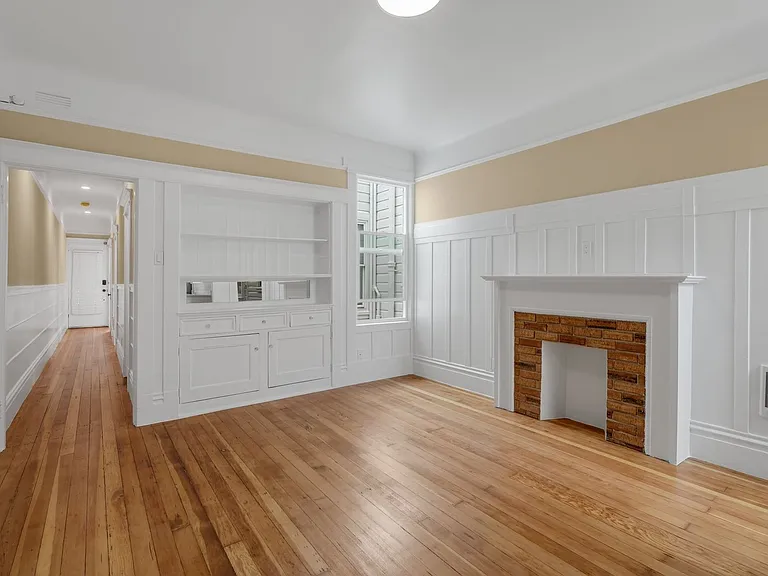 2736-2758 Franklin Street — Photo 5