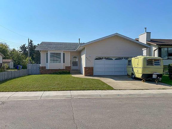 2nd image of 5601 43 Street Close