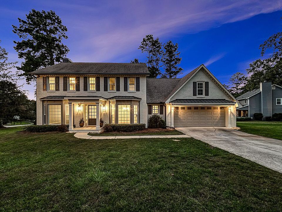1st image of 400 Silver Pine Trl
