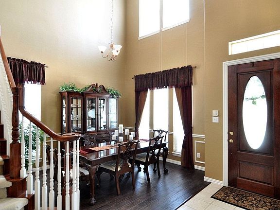 5th image of 1807 Auburn Dr