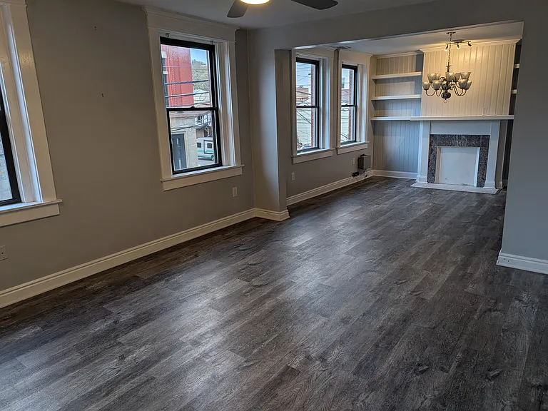 421 Foreland St #2 — Photo 3