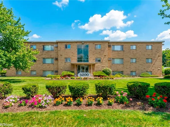 5200 Royalton Rd APT 9B, North Royalton, OH 44133